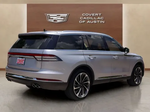 More photos of 2023 Lincoln Aviator Reserve at Covert Cadillac, TX