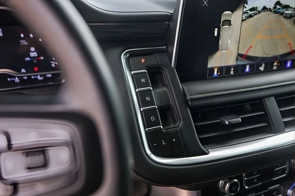 GMC Yukon photo 18