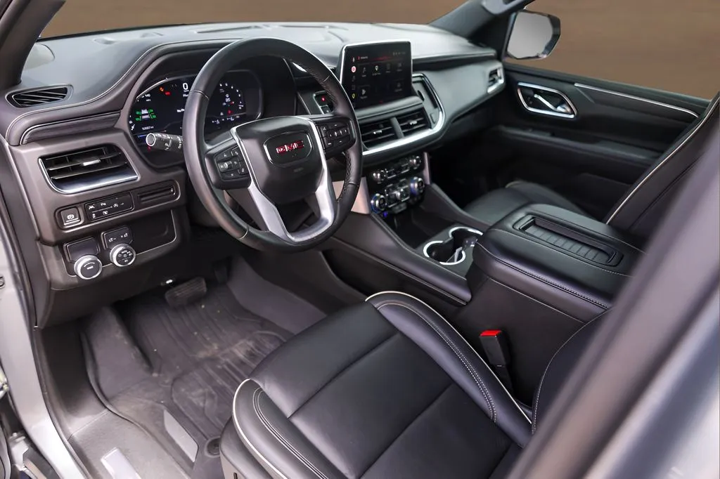 GMC Yukon photo 10