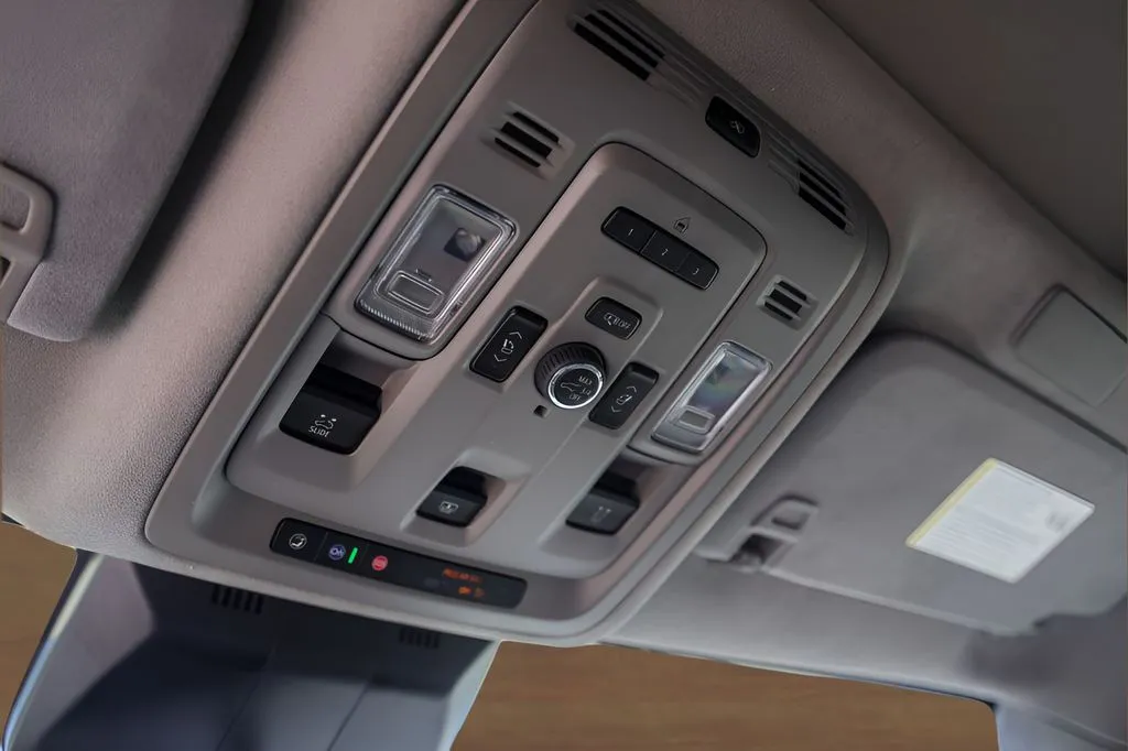 Cadillac Escalade photo 21