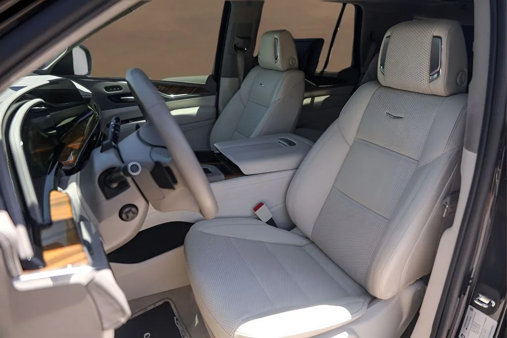 Cadillac Escalade photo 7