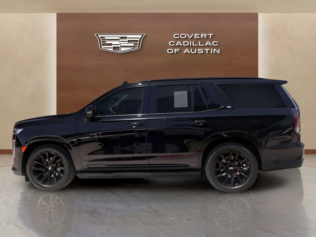 Cadillac Escalade photo 2