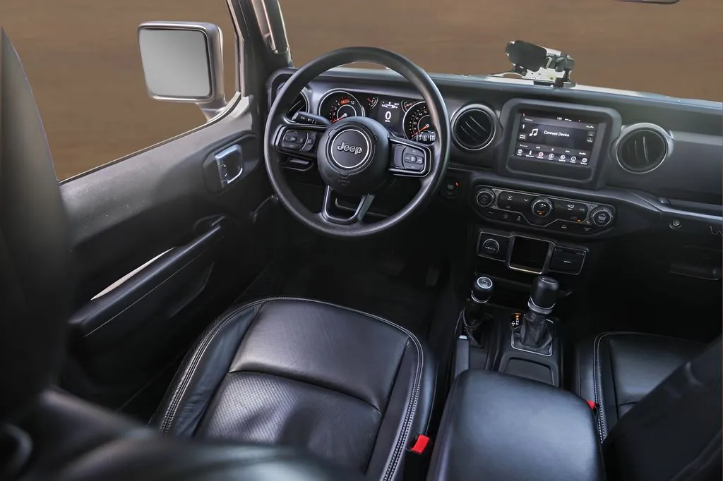 Jeep Wrangler photo 24