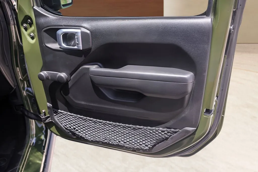 Jeep Wrangler photo 26