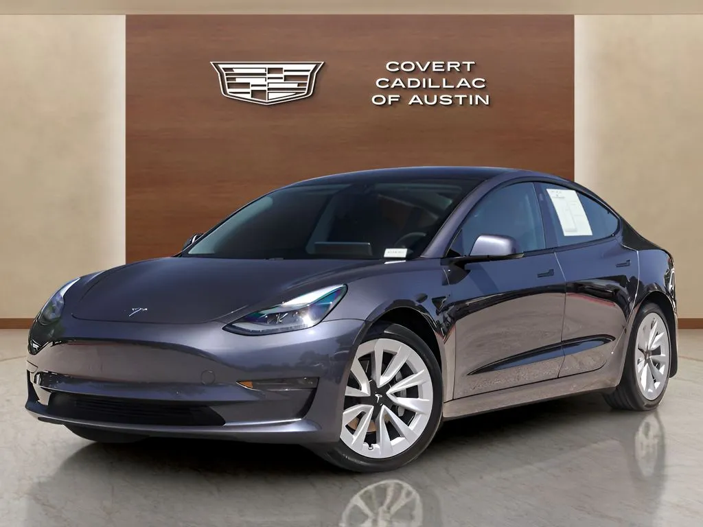 Silver 2021 Tesla Model 3 Standard Range Plus for sale in Austin, TX