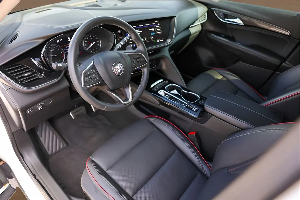 Buick Envision photo 10