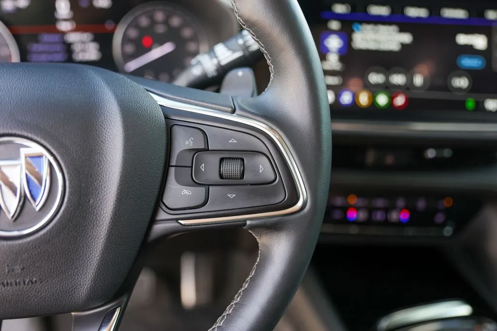 Buick Envision photo 13
