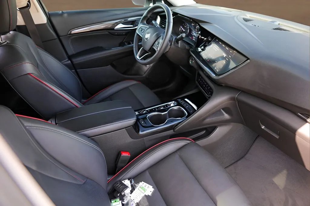 Buick Envision photo 28