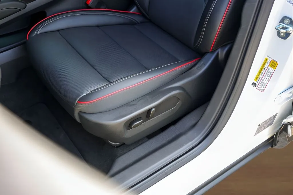 Buick Envision photo 8