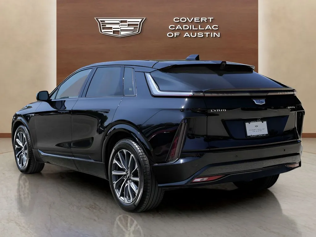 Cadillac Lyriq photo 3
