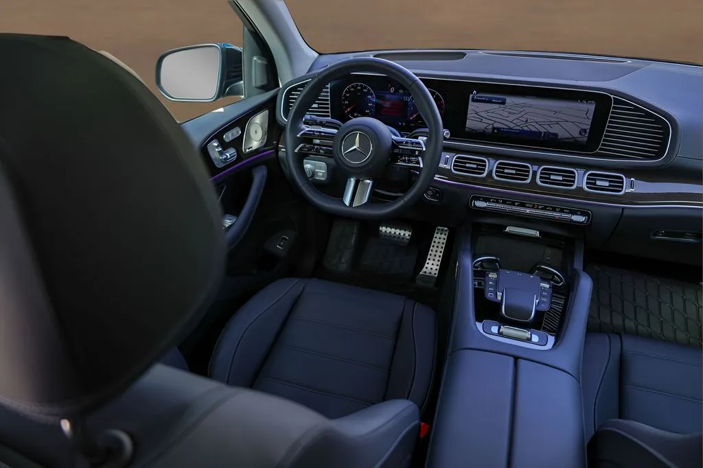 Mercedes-Benz GLS photo 28