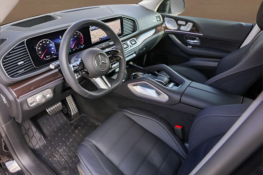 Mercedes-Benz GLS photo 9