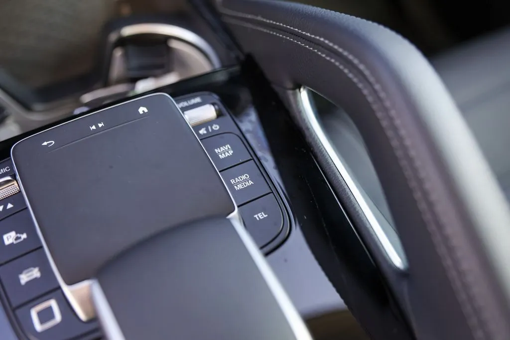Mercedes-Benz GLS photo 20