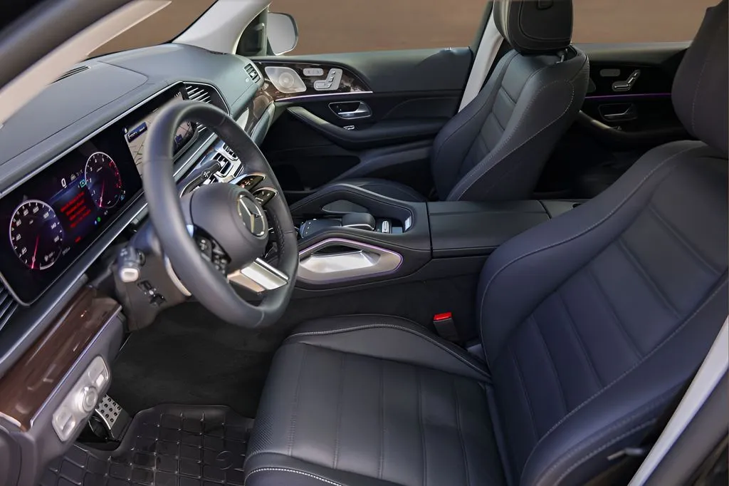 Mercedes-Benz GLS photo 8