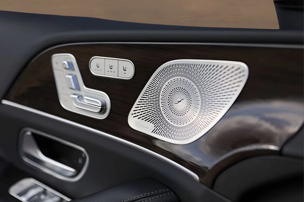 Mercedes-Benz GLS photo 22