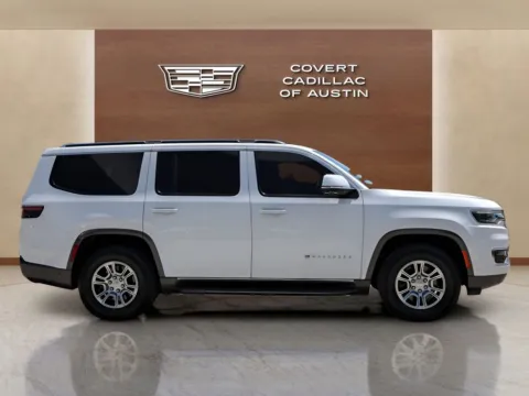 More photos of 2022 Jeep Wagoneer Series I at Covert Cadillac, TX