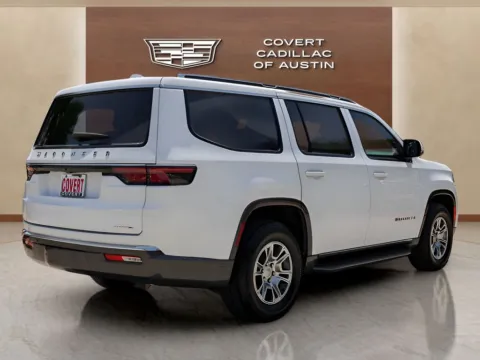 More photos of 2022 Jeep Wagoneer Series I at Covert Cadillac, TX