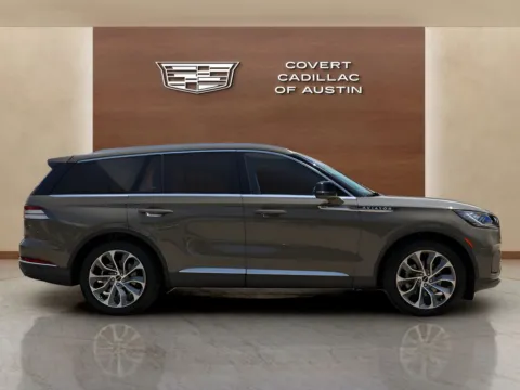 More photos of 2025 Lincoln Aviator Premiere at Covert Cadillac, TX