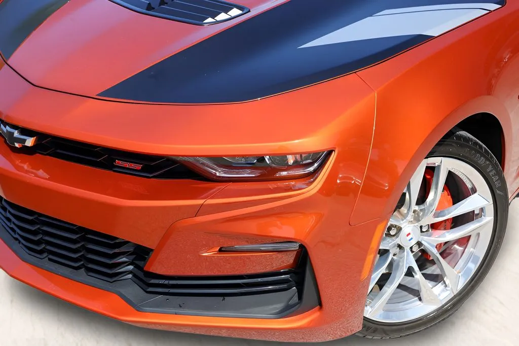 Chevrolet Camaro photo 2