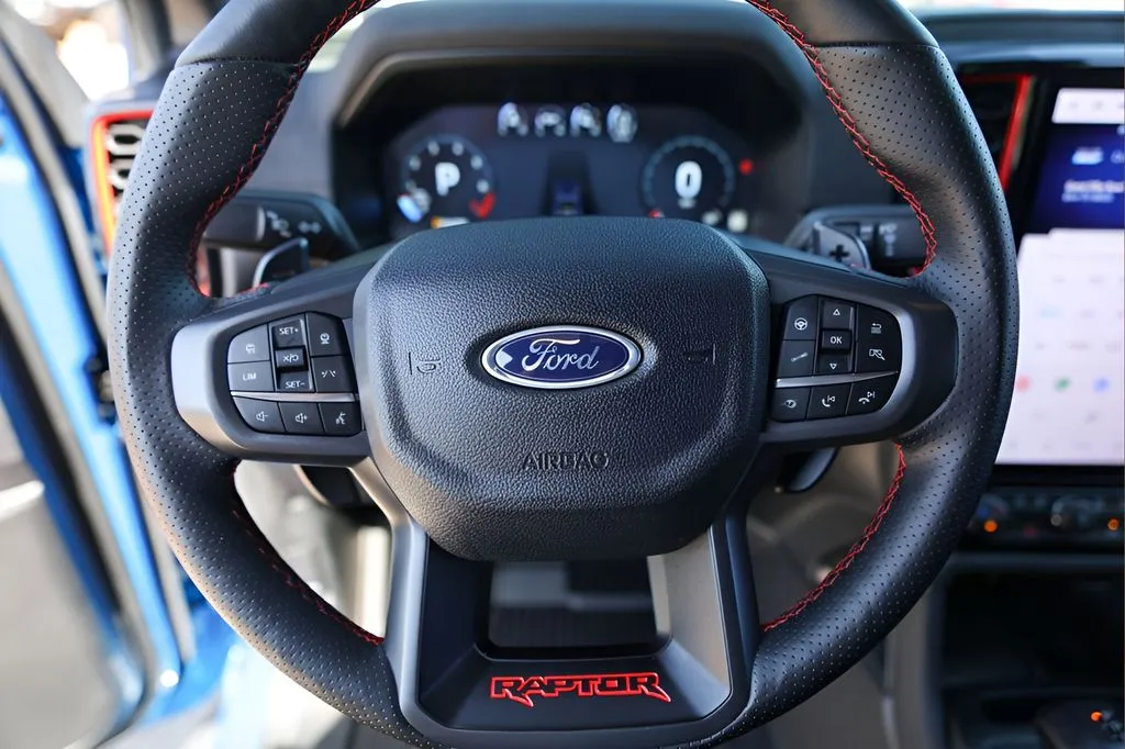 Ford Ranger photo 12