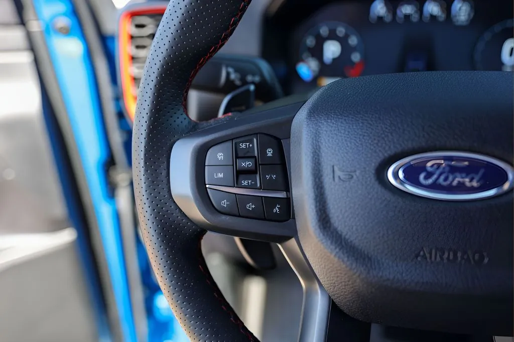 Ford Ranger photo 14