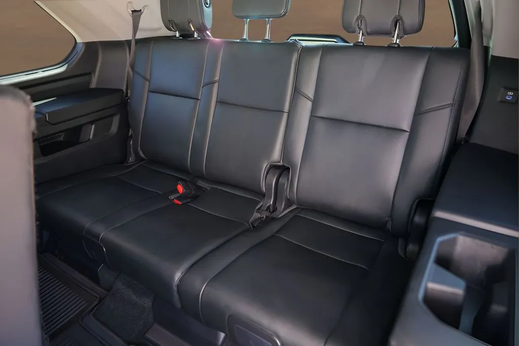 Toyota Sequoia photo 24