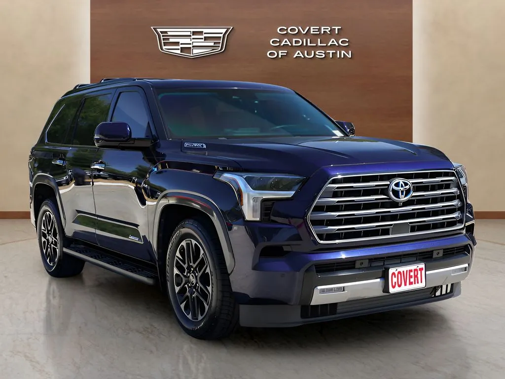 Toyota Sequoia photo 6