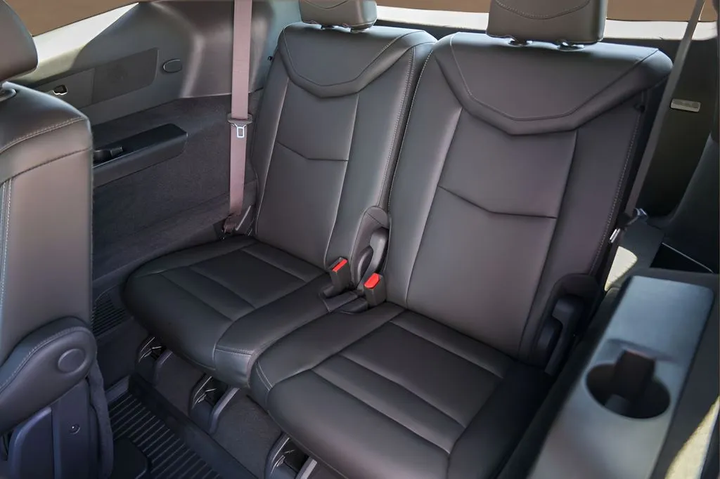 Cadillac XT6 photo 26