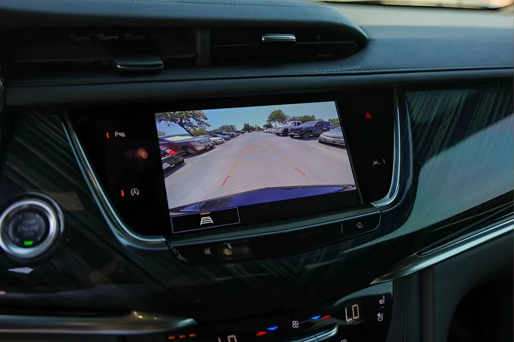 Cadillac XT6 photo 16