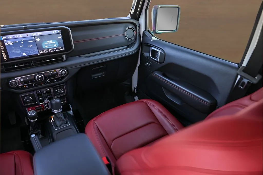 Jeep Wrangler photo 25