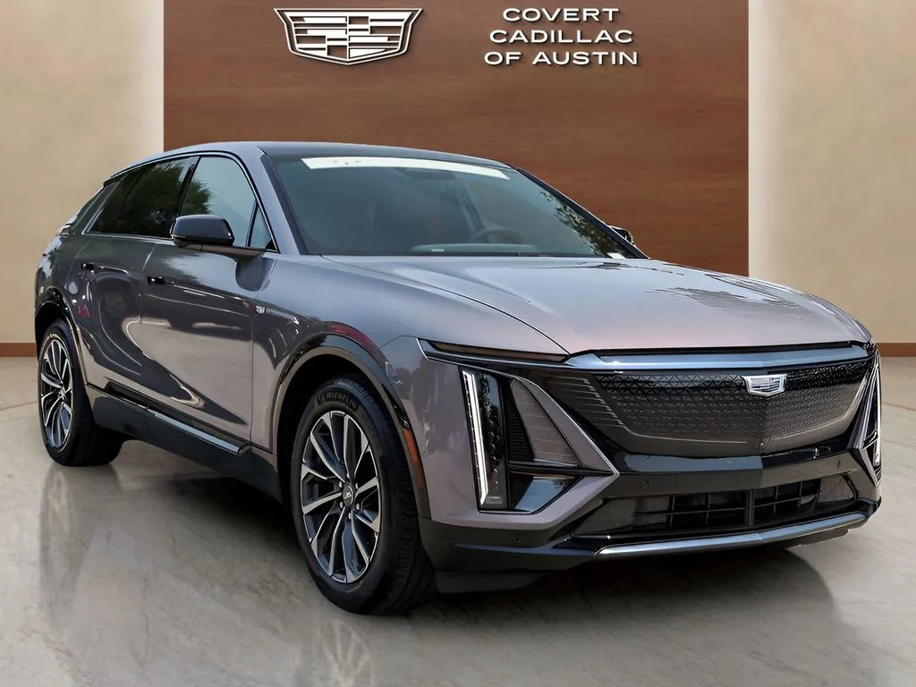 Cadillac Lyriq photo 6