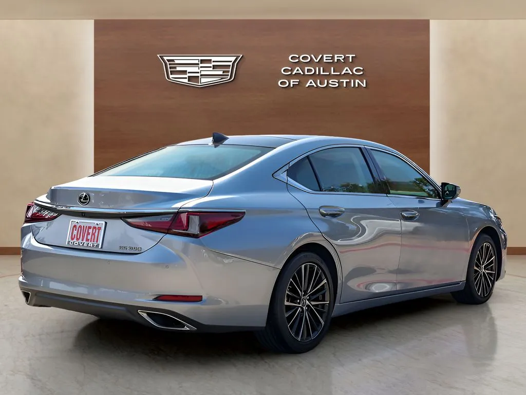 Lexus ES photo 4