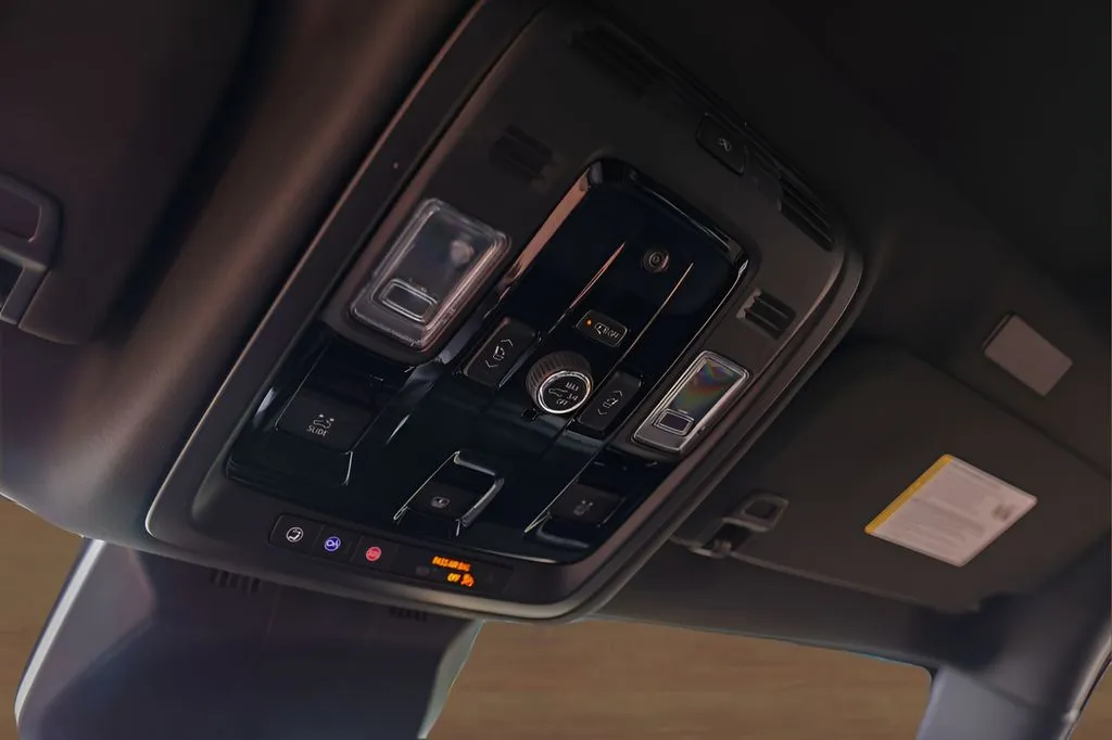 Cadillac Escalade photo 18