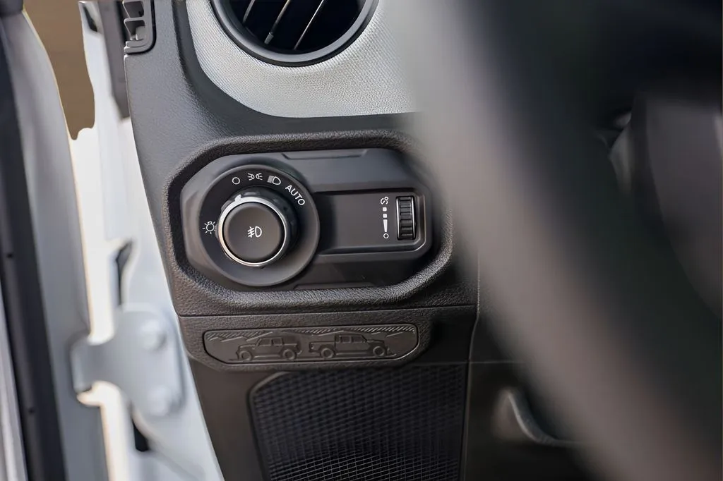 Jeep Wrangler photo 15