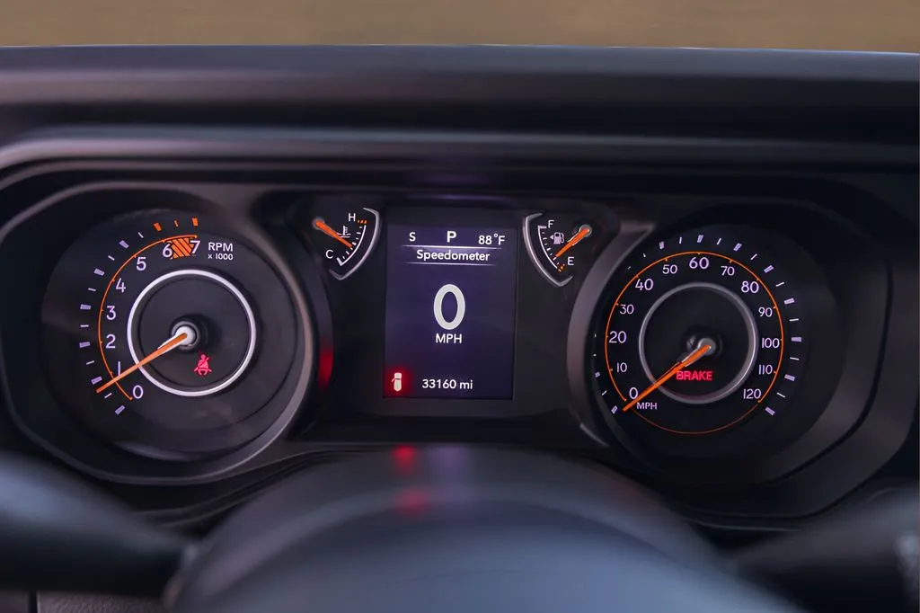 Jeep Wrangler photo 11