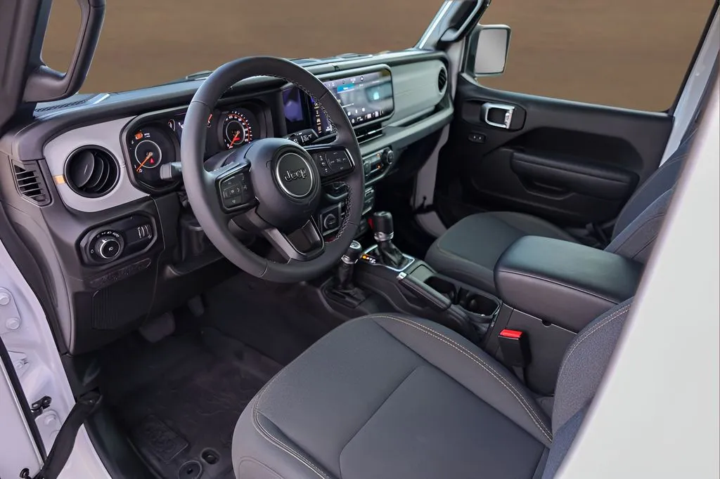 Jeep Wrangler photo 10