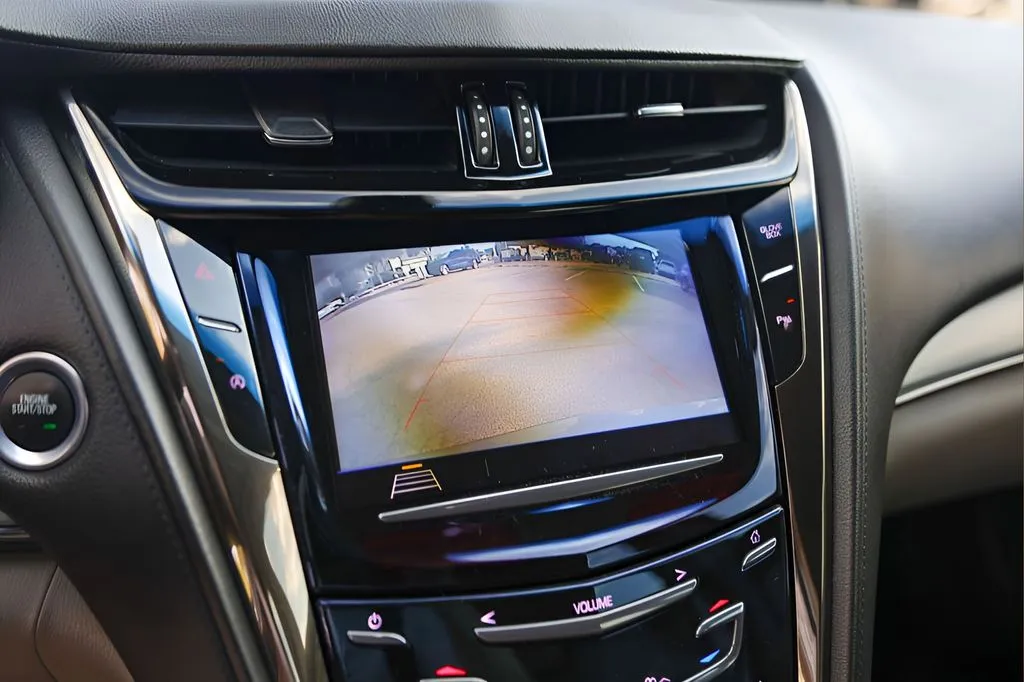 Cadillac CTS photo 16