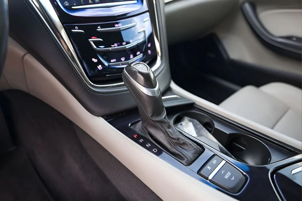 Cadillac CTS photo 19