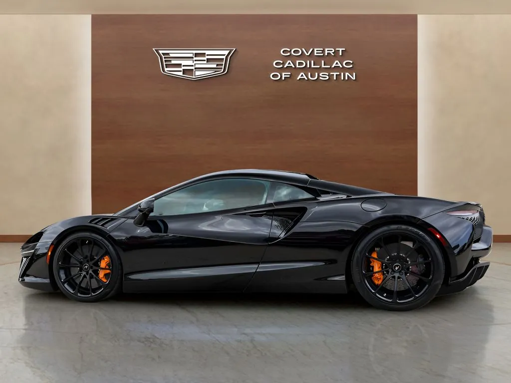 McLaren Artura photo 4