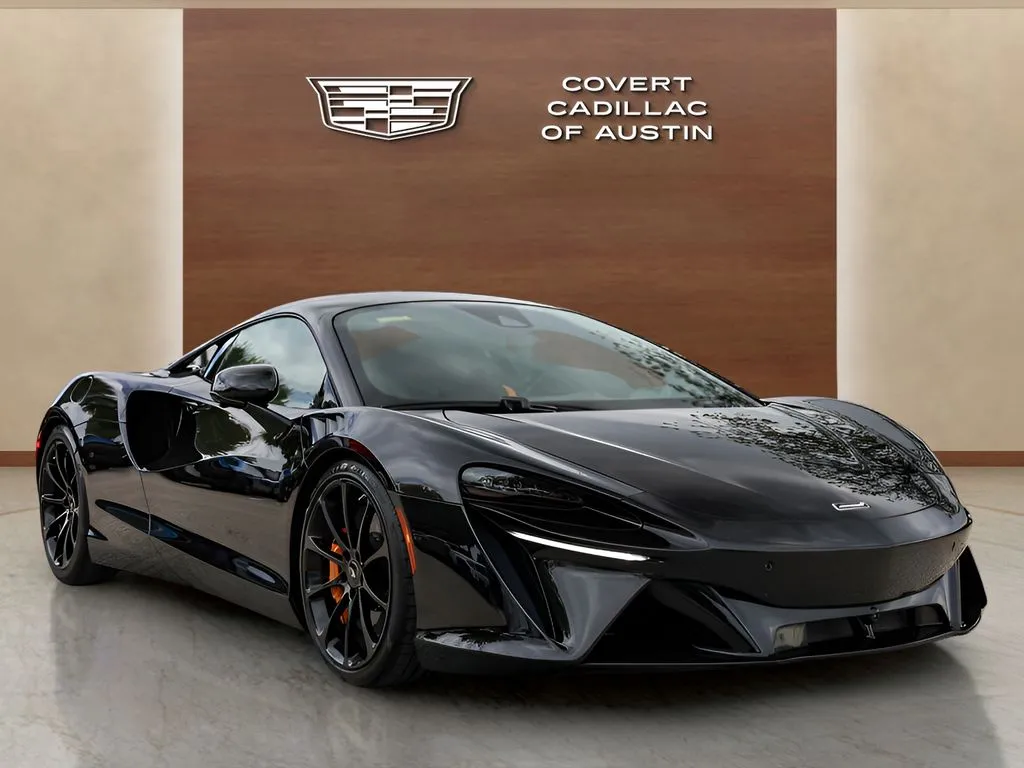 McLaren Artura photo 9