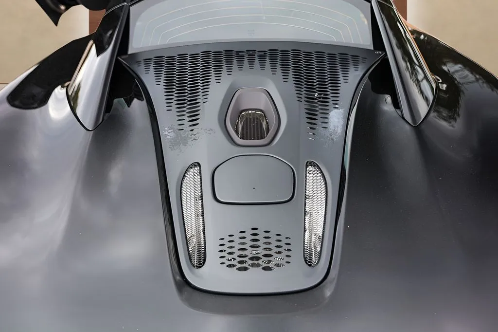 McLaren Artura photo 23
