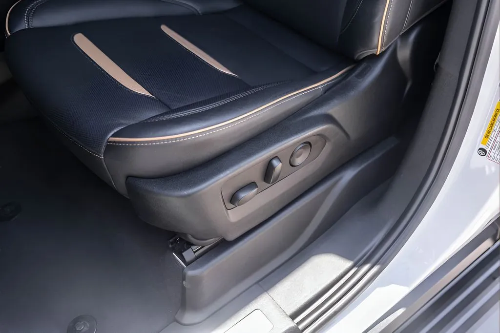 GMC Yukon photo 8