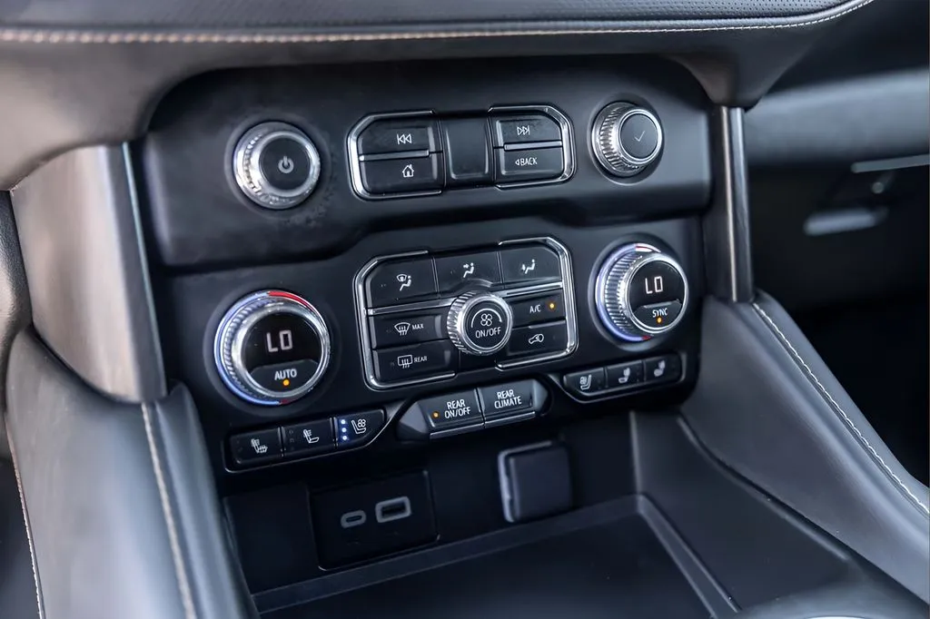 GMC Yukon photo 20