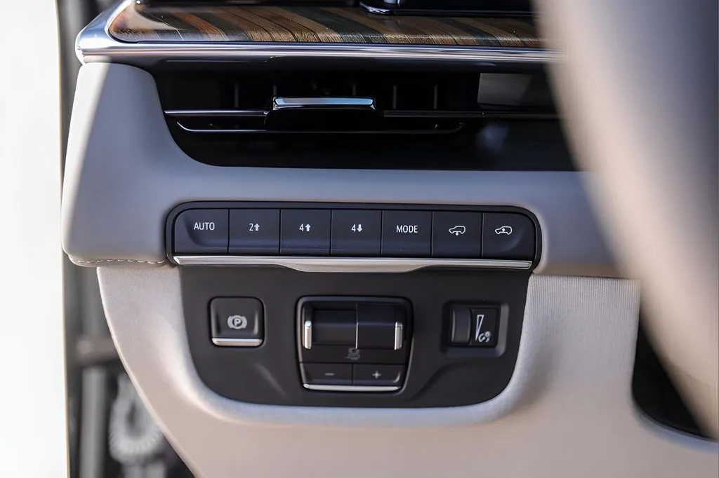 Cadillac Escalade photo 29
