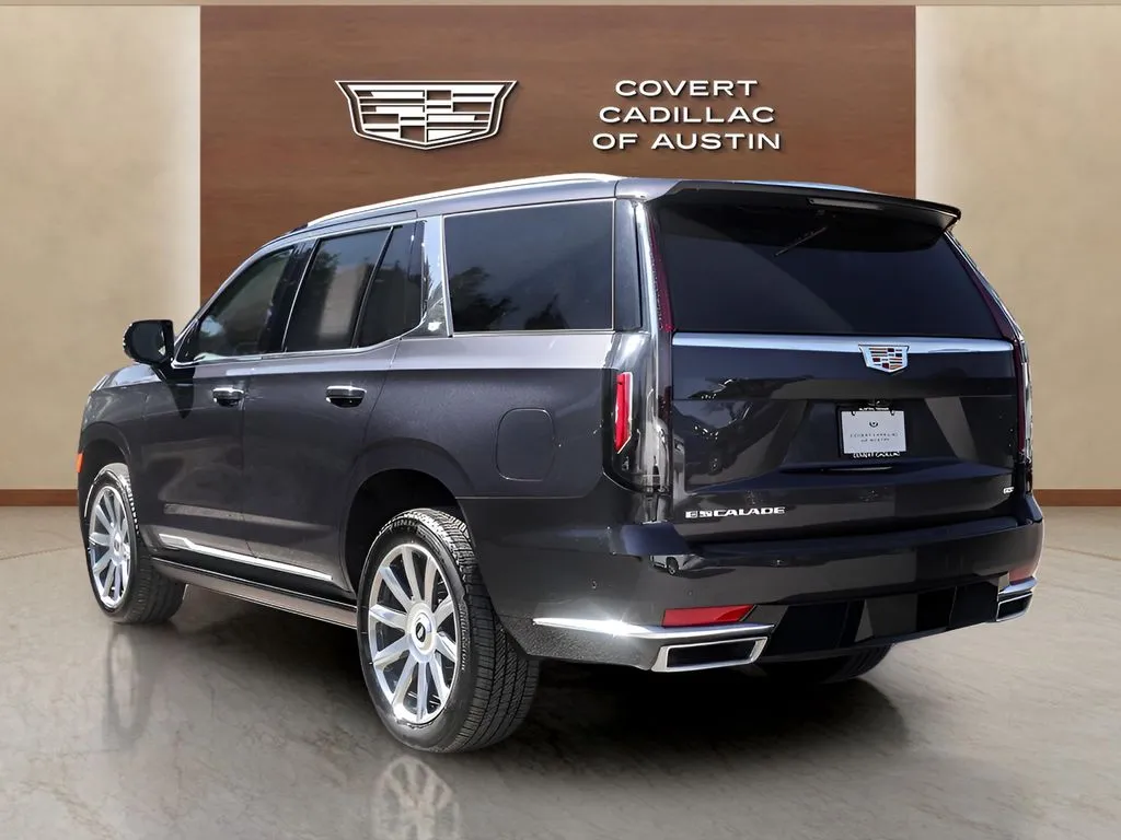 Cadillac Escalade photo 3