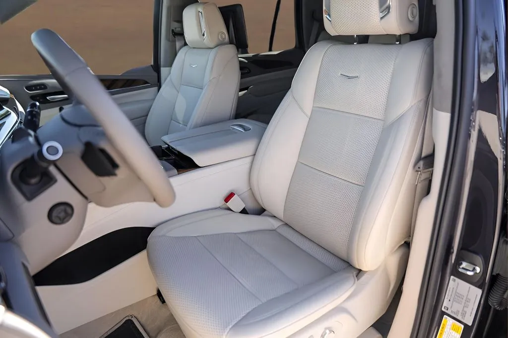 Cadillac Escalade photo 7