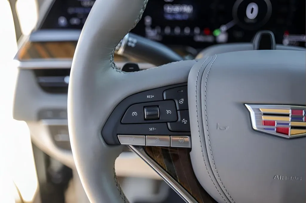 Cadillac Escalade photo 15