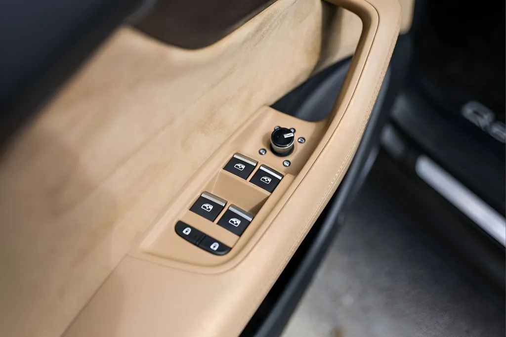 Audi Q8 photo 22