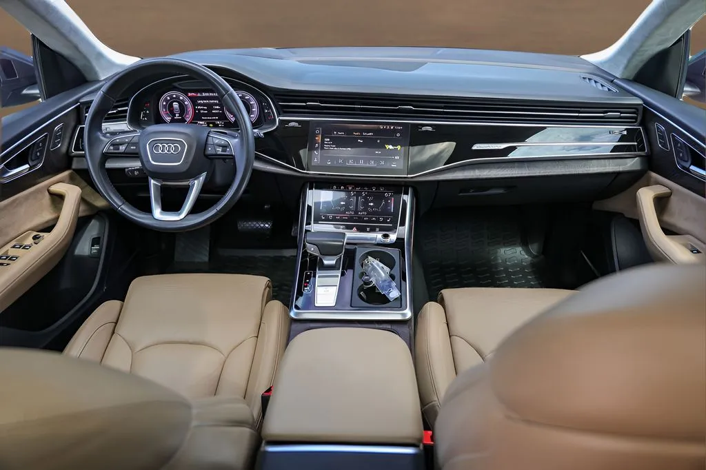 Audi Q8 photo 25