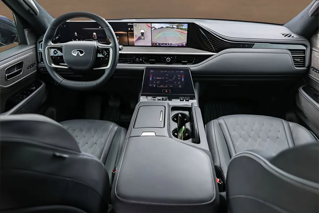 Infiniti QX80 photo 26